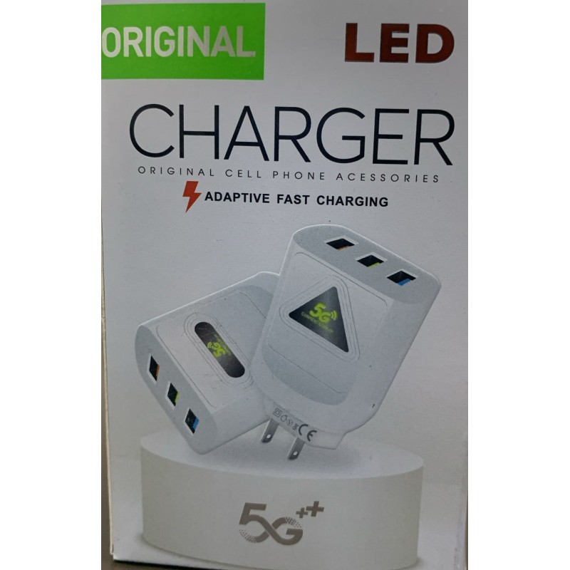 CARGADOR LED DE 3 ENTRADAS USB MAS CABLE TIPO B INCORPORADO.