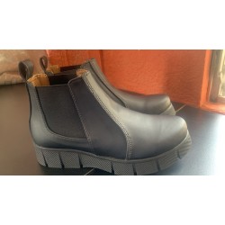 Bota plataforma cuero negra  del 35 al 39